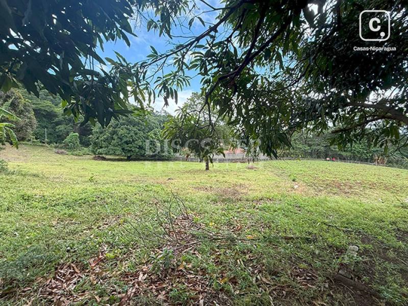 Terreno en venta en Villa Fontana, Managua – 14,067 varas²