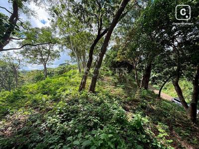 Terreno en venta en Villa Fontana, Managua – 13,439 varas²