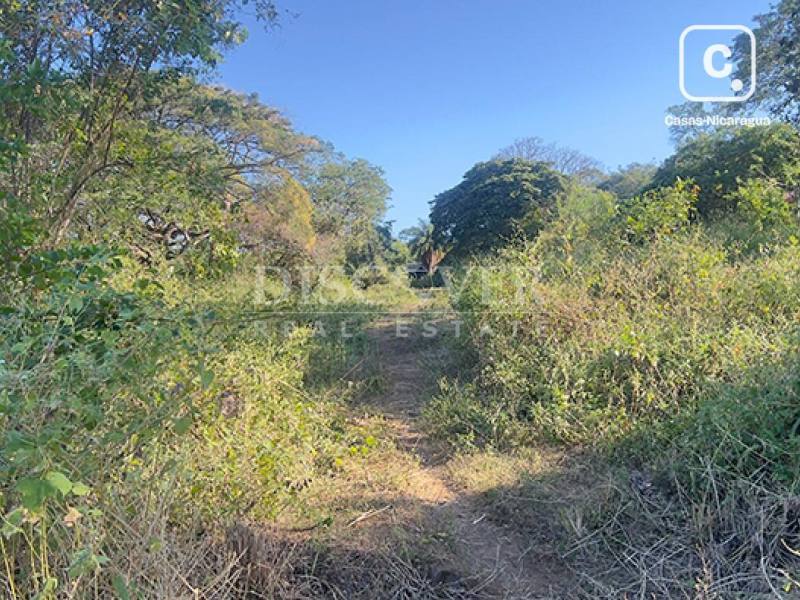 Terreno en venta en Villa Fontana, Managua – 20,000 varas², US$ 500,000