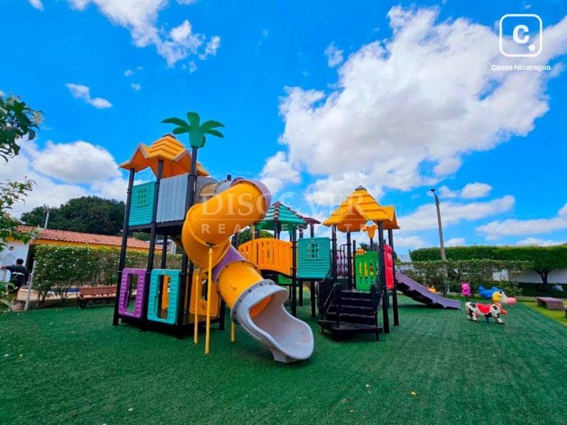 Terreno en venta en Esquipulas, Managua – 1,482 varas²