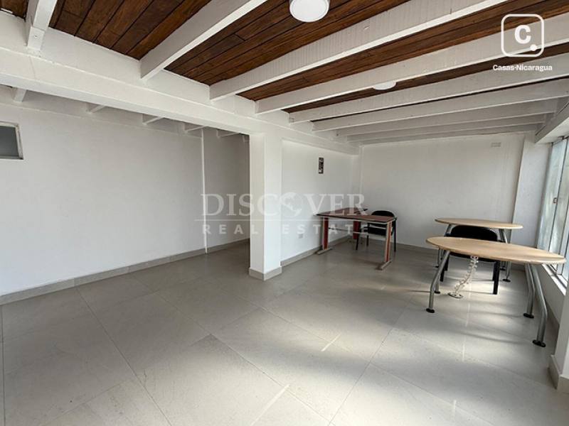 Oficina en alquiler en Las Colinas, Managua – 28 m²