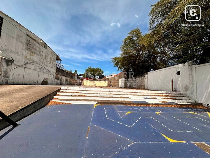 Terreno en venta en Los Robles, Managua – 880 varas²