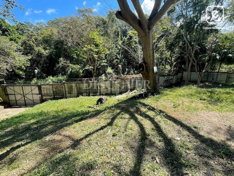 Terreno en venta en Villa Fontana, Managua – 644 varas²