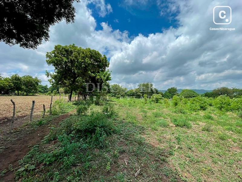 Terreno en venta en Carretera Vieja a León, Managua – 9,103 varas²