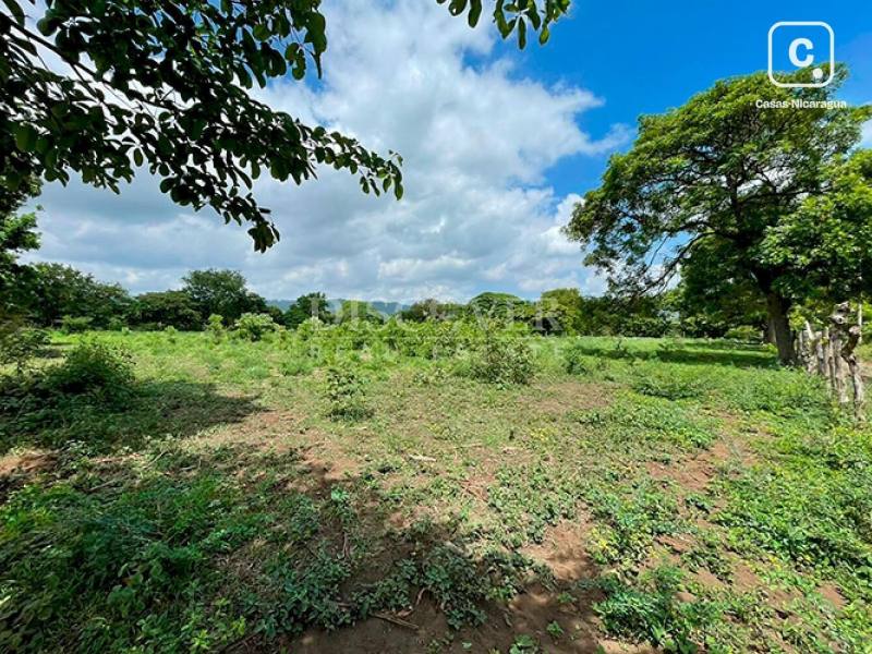 Terreno en venta en Carretera Vieja a León, Managua – 9,103 varas²