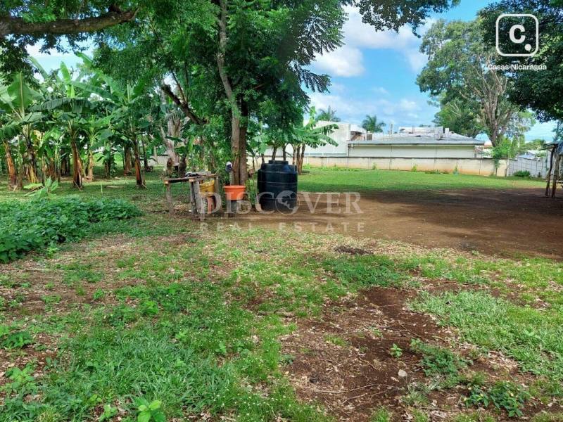 Terreno en venta en Pista Jean Paul Genie, Managua – 10,500 varas²