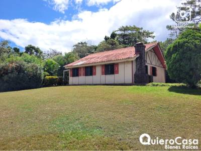 Terreno en venta en Villa Fontana, Managua – 1,746 m²