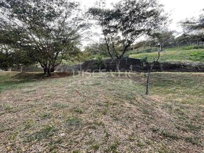 Terreno en venta en Villa Fontana, Managua – 2,266 varas²