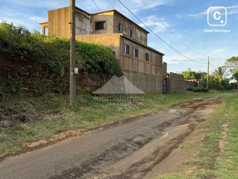 Casa en venta en Crucero, Managua – 5 hab, 425 m²