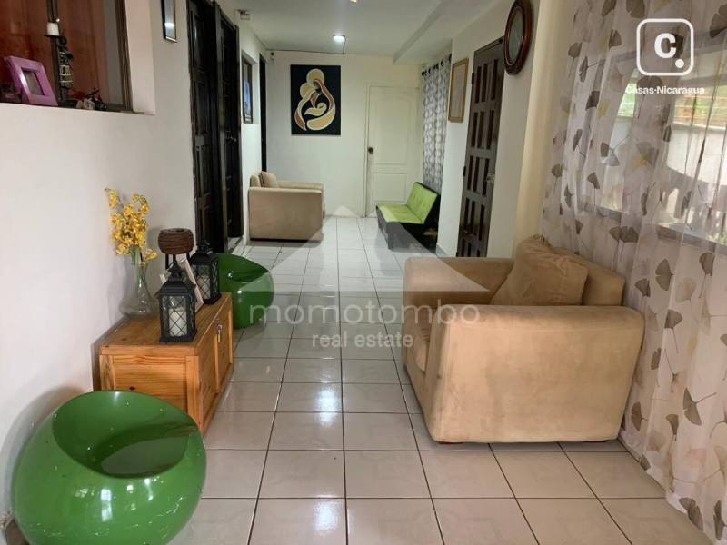 Casa en alquiler en Carretera Vieja a León, Managua – 3 hab, 2,603 varas²