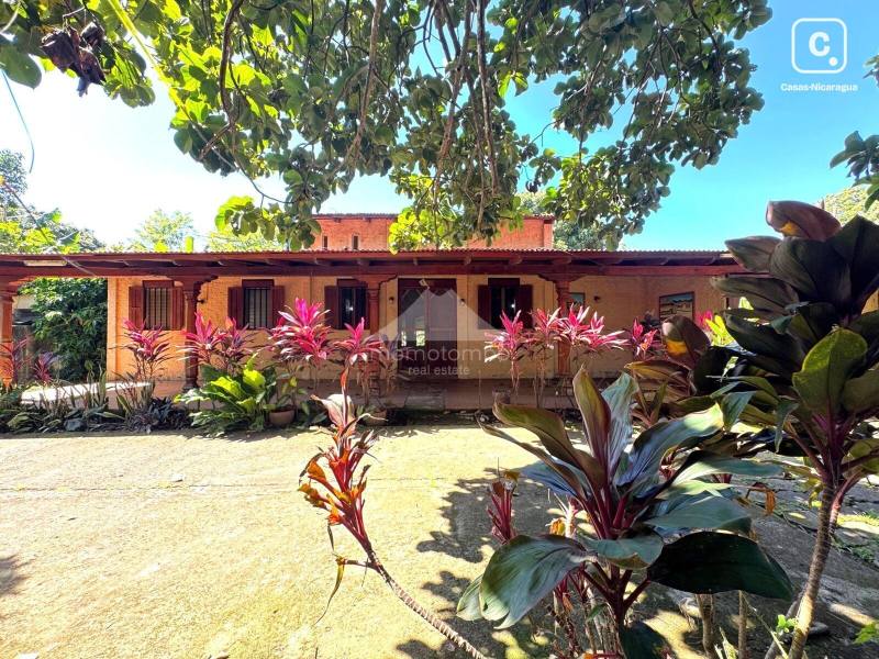 Casa en venta en Nindirí, Masaya – 1 hab, 1,595 varas²