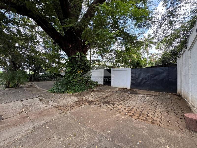 Casa en venta en Reparto San Juan, Managua – 4 hab, 306 m²