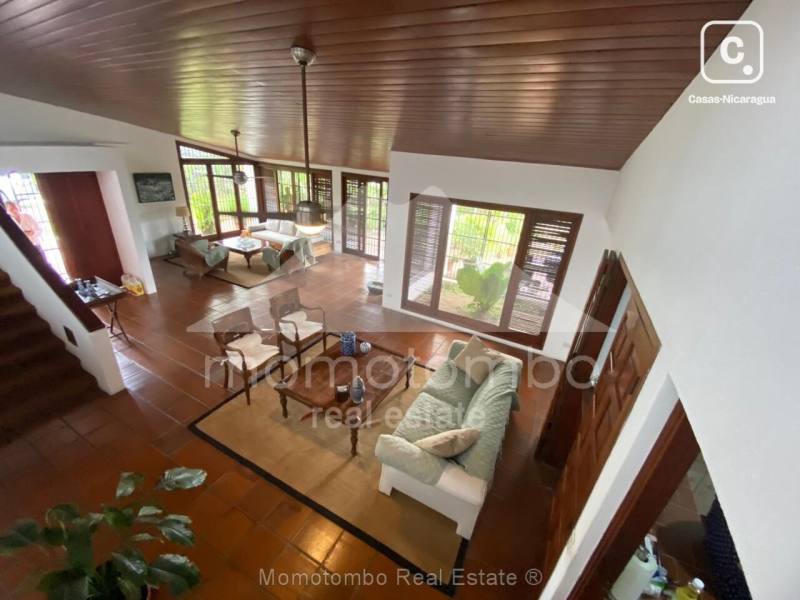 Casa en venta en Carretera Sur, Managua – 5 hab, 400 m²