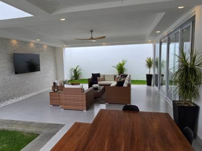 Casa en venta en Santo Domingo, Managua