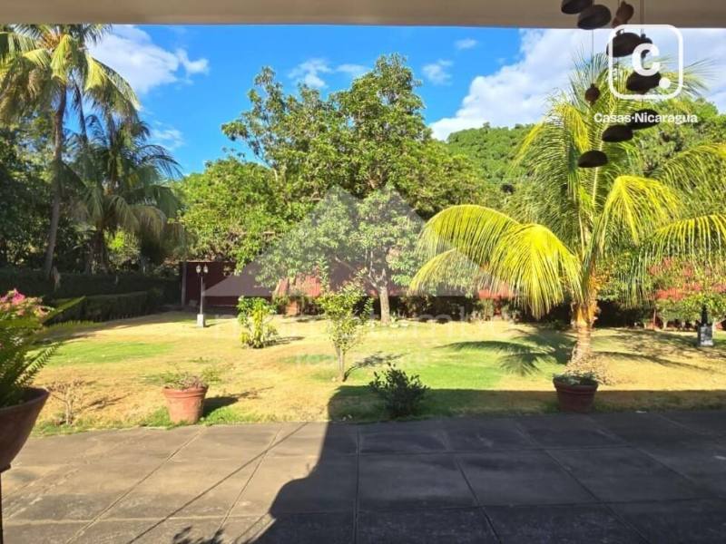 Casa en venta en Carretera Vieja a León, Managua – 4 hab, 564 m²
