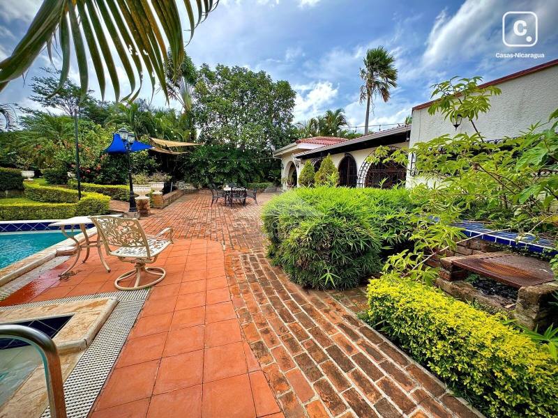 Casa en alquiler en Mirador de Santo Domingo, Managua – 4 hab, 560 m²