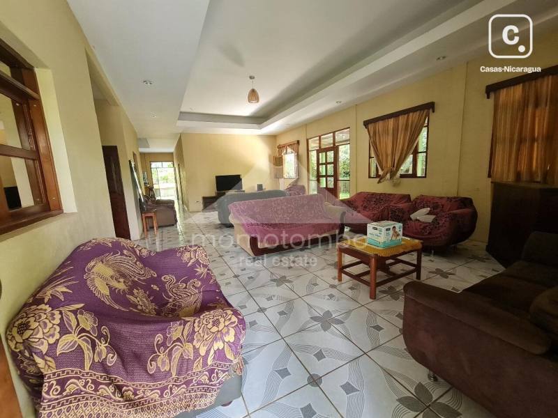 Casa en venta en Carretera Masaya, Managua – 3 hab, 396 m²