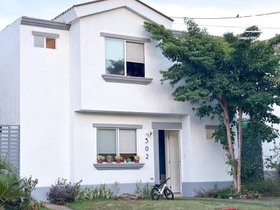 Casa en venta en Carretera Vieja a León, Managua – 2 hab, 90 m²
