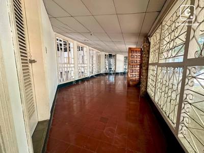 Casa en alquiler en Carretera Sur, Managua – 6 hab, 200 m²