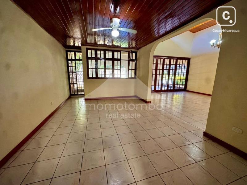 Casa en venta en Carretera Sur, Managua – 3 hab, 250 m², US$ 185,000