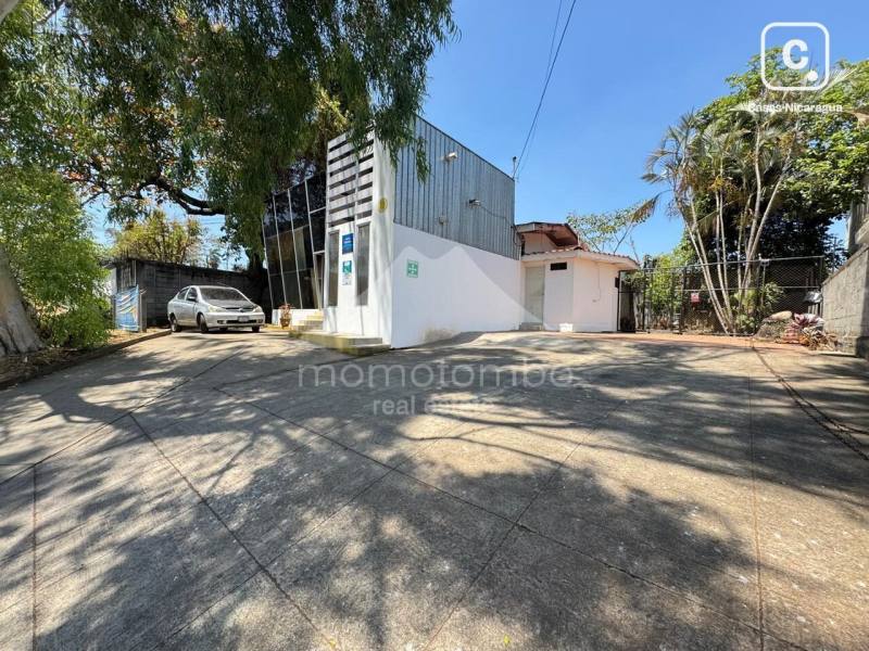 Oficina en alquiler en Santo Domingo, Managua – 220 m²