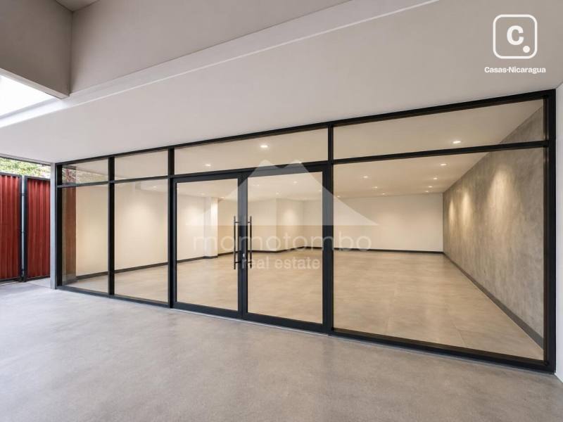 Oficina en alquiler en Planes de Altamira, Managua – 73 m²