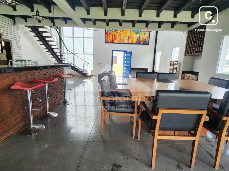 Casa en alquiler en Las Colinas, Managua – 3 hab, 346 m²