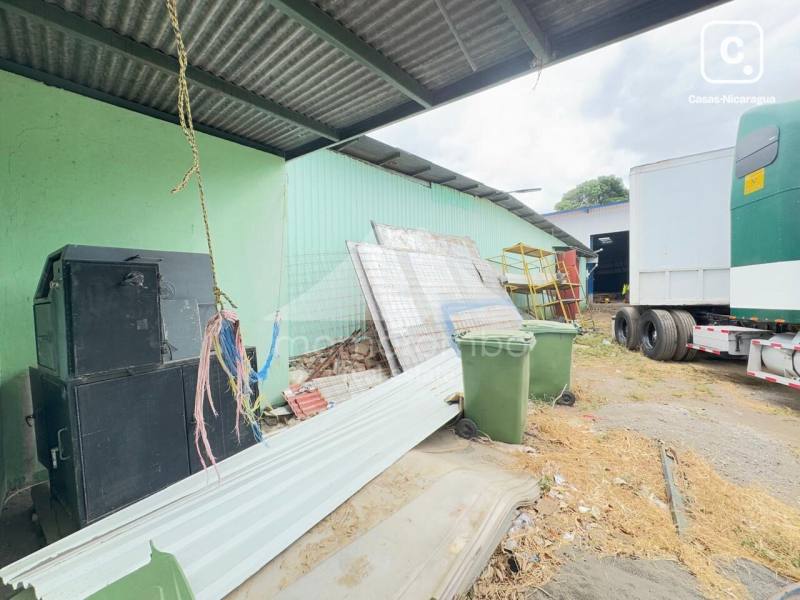 Bodega en alquiler en Carretera Nueva León, Managua – 950 m²