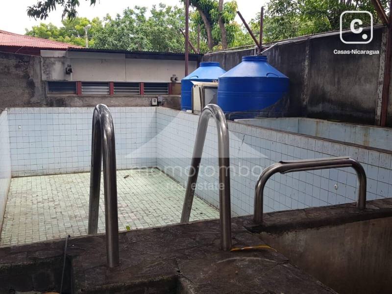 Casa en venta en Reparto San Juan, Managua – 17 hab, 4,000 varas², US$ 650,000