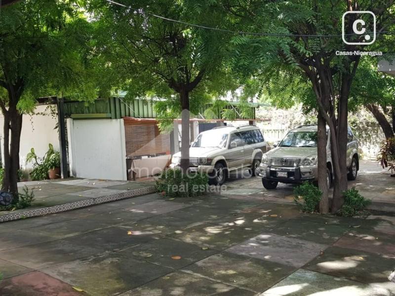 Casa en venta en Reparto San Juan, Managua – 17 hab, 4,000 varas², US$ 650,000