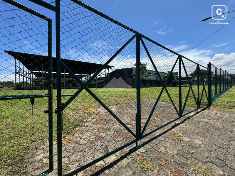 Bodega en alquiler en Ciudad San Sebastián, Managua – 1,401 m²