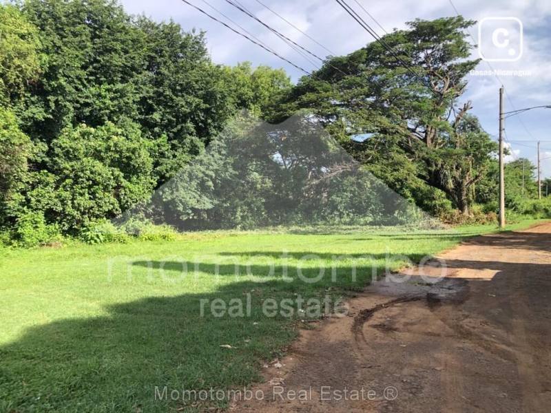 Terreno en venta en Las Colinas, Managua – 1,000 varas²