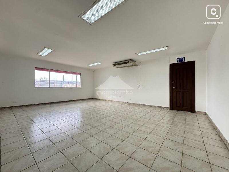 Local comercial en alquiler en Planes de Altamira, Managua – 300 m²