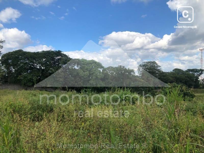 Terreno en venta en Villa Fontana Sur, Managua – 30,000 varas²