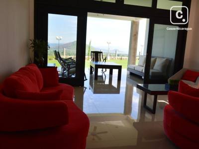 Casa en venta en Carretera Vieja a León, Managua – 5 hab, 475 m²