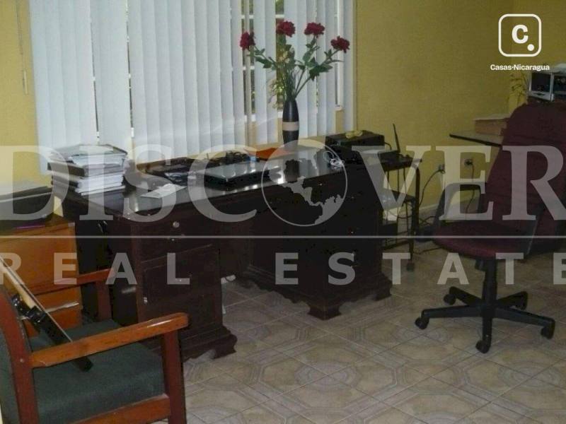 Casa en venta o alquiler en Carretera Vieja a León, Managua – 4 hab, 597 m²