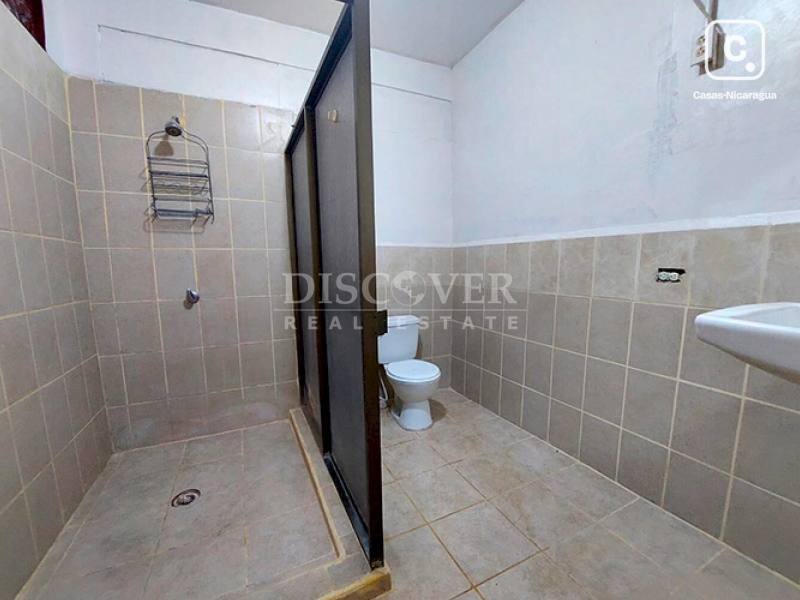 Casa en venta en Carretera Nueva León, Managua – 2 hab, 300 varas²