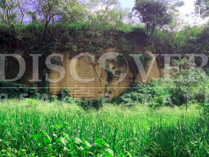 Terreno en venta en Carretera Vieja a León, Managua – 400,000 varas²