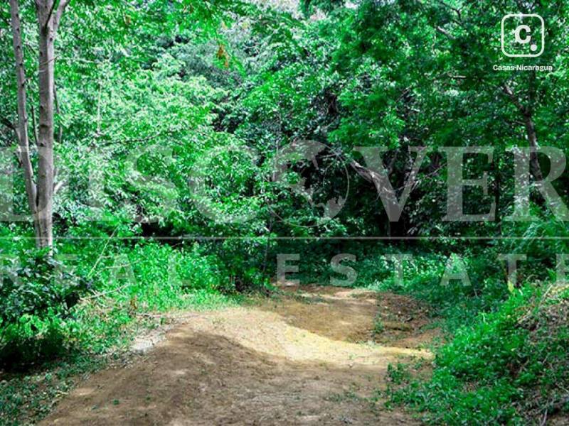 Terreno en venta en Carretera Vieja a León, Managua – 400,000 varas²