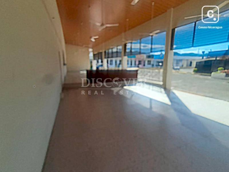 Local comercial en alquiler en Planes de Altamira, Managua – 243 m²
