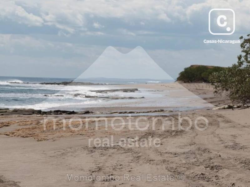Terreno en venta en Playa Hermosa, León – 1,705 varas²