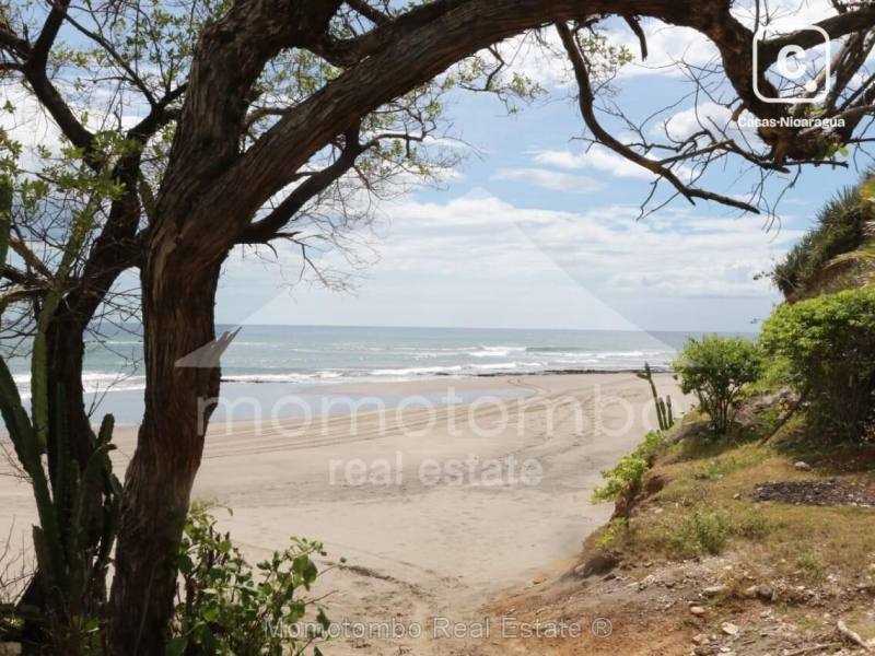 Terreno en venta en Playa Hermosa, León – 1,617 varas²