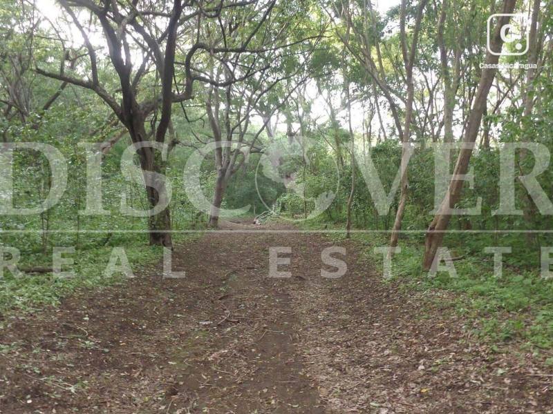 Terreno en venta en Pochocuape, Managua – 450,000 varas²