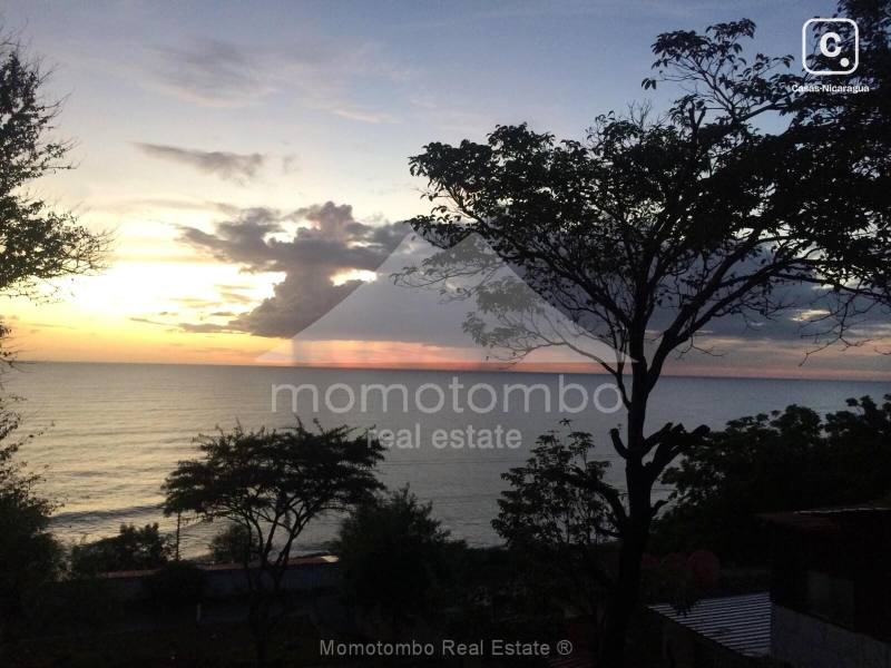 Casa de playa en venta en La Boquita, Carazo – 2 hab, 120 m²