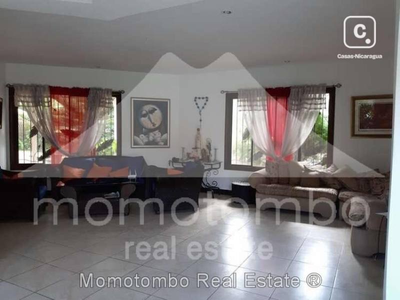 Casa en venta o alquiler en Altos de Ticomo, Managua – 7 hab, 700 m²