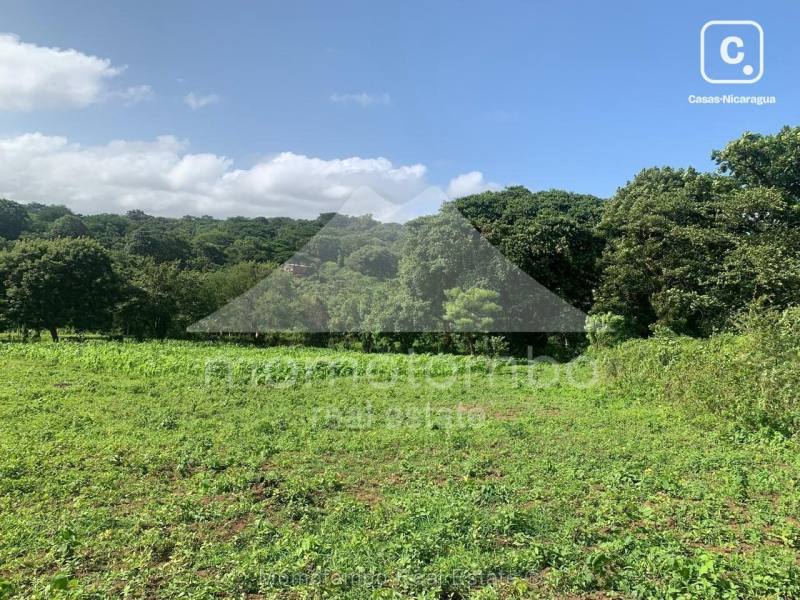 Terreno en venta en Vistas de Esmeralda, Managua – 3,677 varas², US$ 69,863