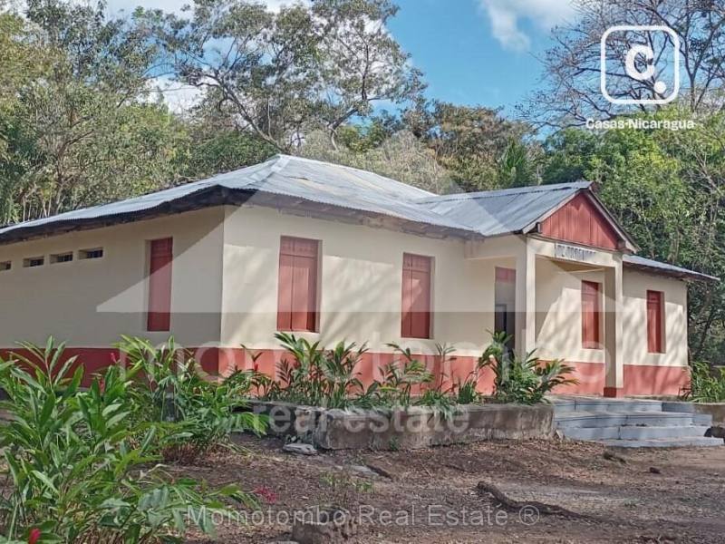 Finca en venta en Diriomo, Granada – 80,000 varas², US$ 129,000