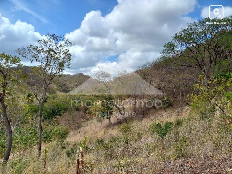 Terreno en venta en San Isidro de la Cruz Verde, Managua – 211 m²