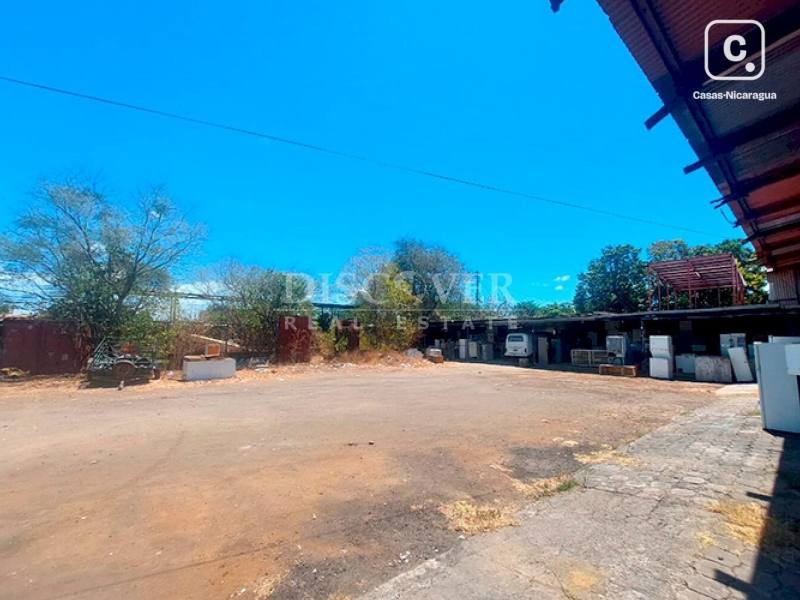 Terreno en venta en Granada – 3,378 varas²