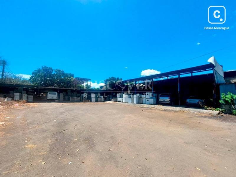 Terreno en venta en Granada – 3,378 varas²